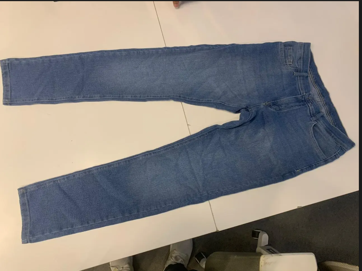 • بنطلون جينز - 2