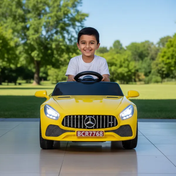 سيارة مرسيدس صفراء كهربائية للأطفال