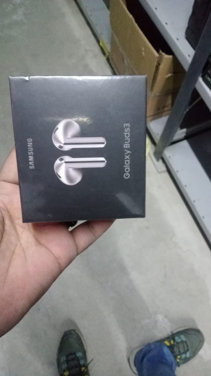 سماعة إيربودز بلوتوث Samsung Galaxy Buds 3 Semi Original - فضي
